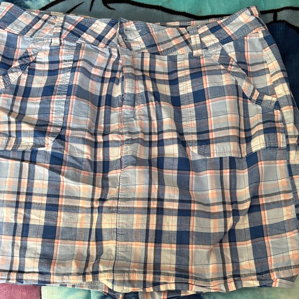 Lee Women's Plaid Mini Skirt in Blue and Pink